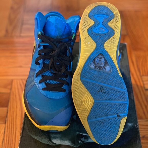 Nike Lebron 8 V/2 Entourage - Picture 4 of 5